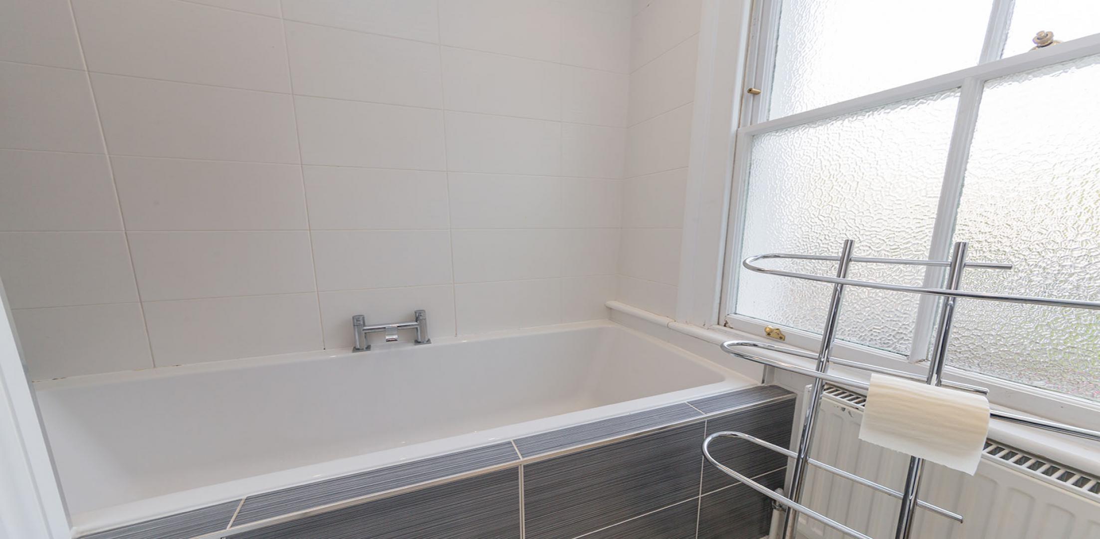 Stunning Sharers Apartment Menelik Road, West Hampstead